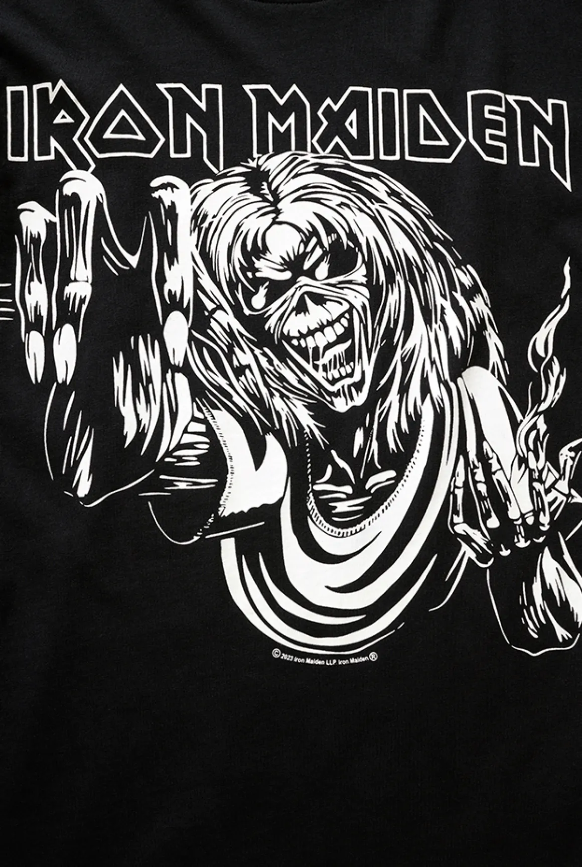 Iron Maiden Eddy Glow t-paita - Musta