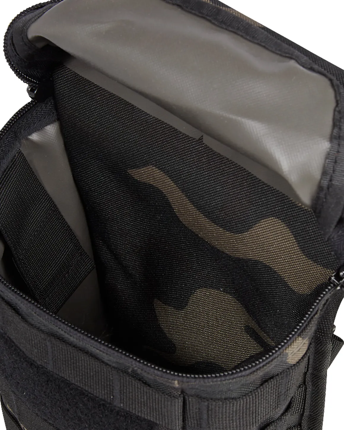Side VO2 reisilaukku - Tumma camo